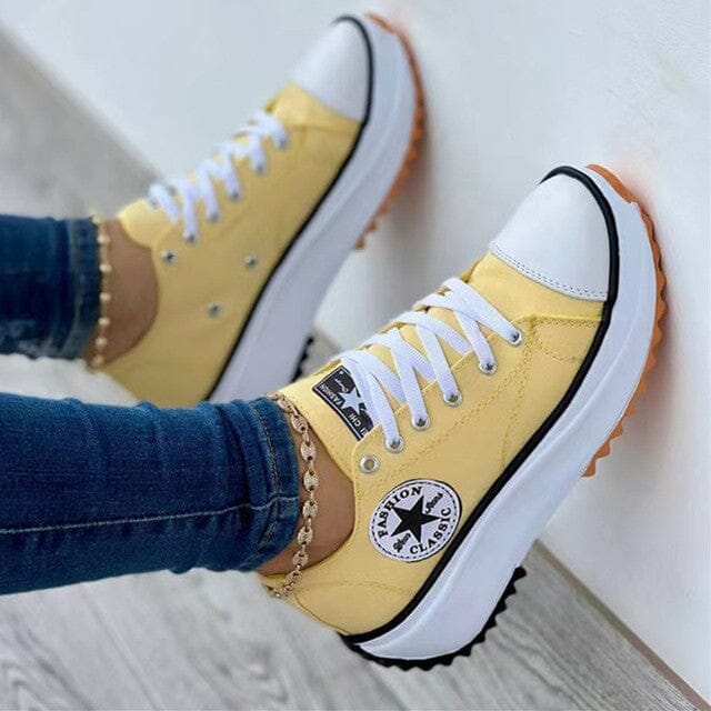 Damskie sneakersy sznurowane na wysokiej ząbkowanej podeszwie