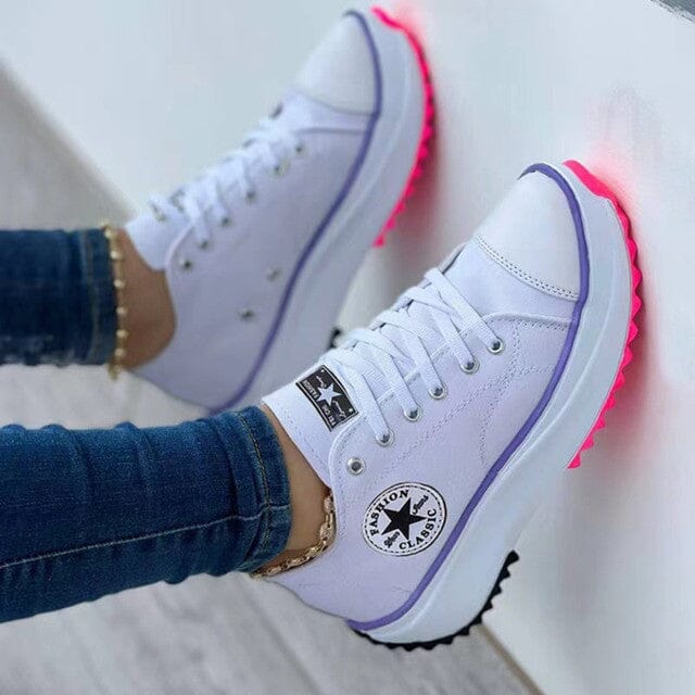Damskie sneakersy sznurowane na wysokiej ząbkowanej podeszwie