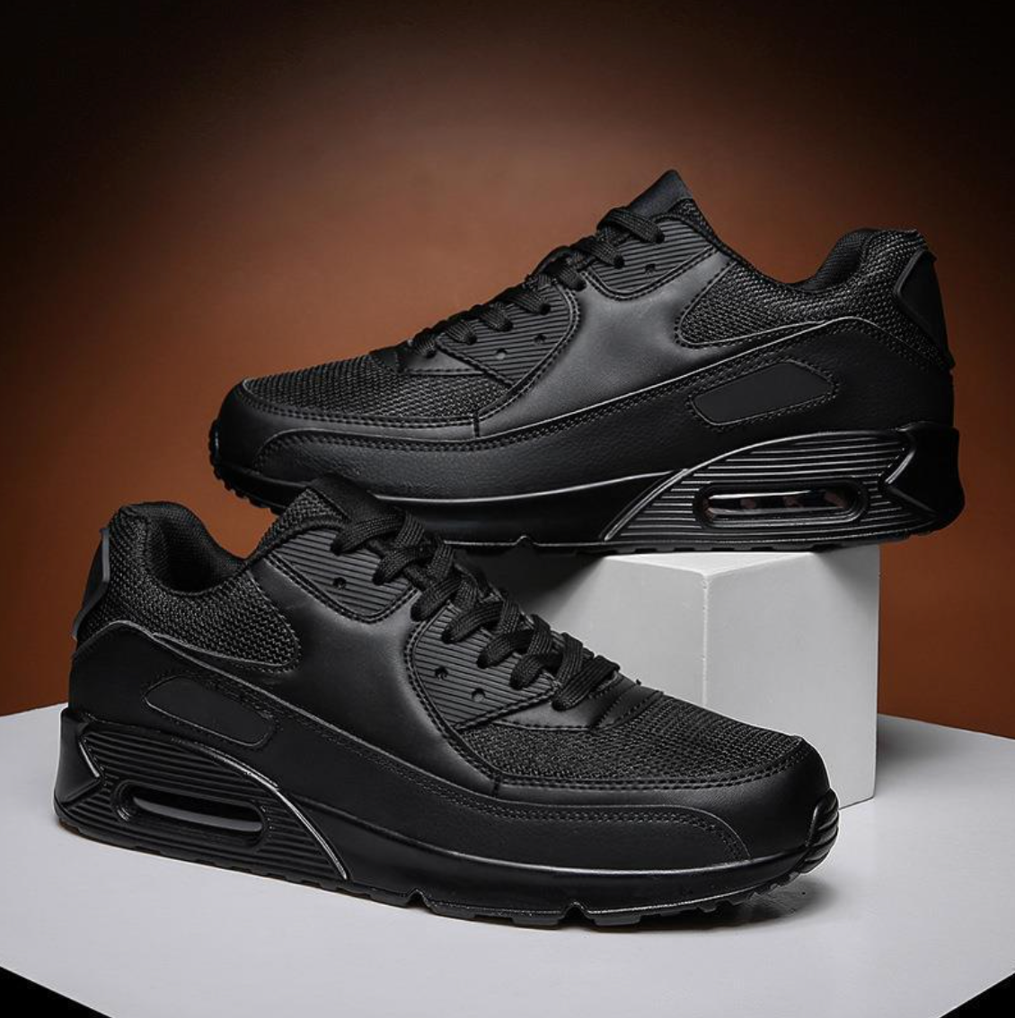 Wielokolorowe sneakersy sznurowane z grubą profilowaną podeszwą