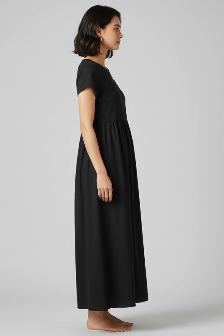 Dámské maxi šaty s rovným výstřihem a rovným lemem