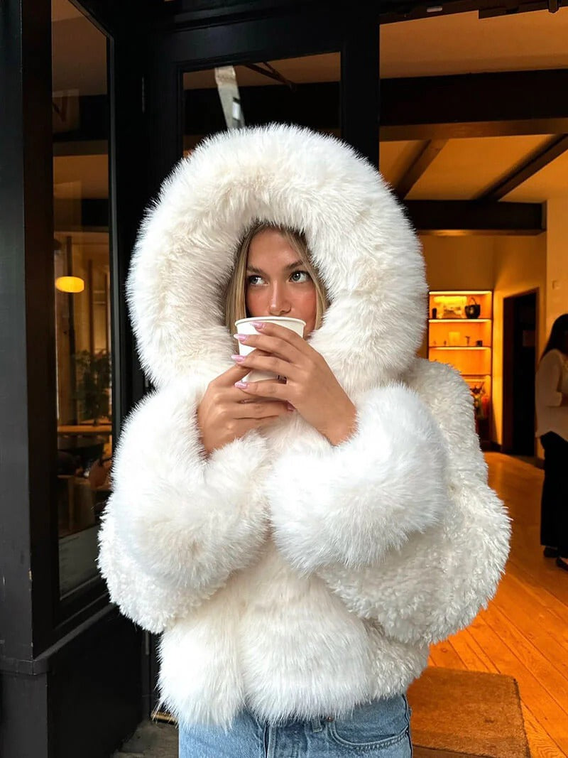 Dámská bunda oversize s velkou kapucí, bílá