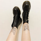 Czarne damskie botki na grubej bieżnikowanej podeszwie z zamkiem i sznurowaniem