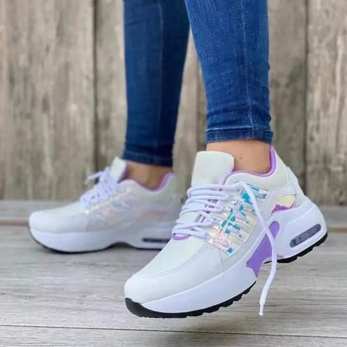 Damskie sneakersy na sznurowadła z profilowaną podeszwą