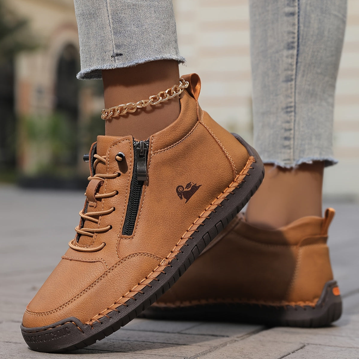 Damskie sneakersy za kostkę ze sznurowaniem, bocznym zamkiem i płaską podeszwą