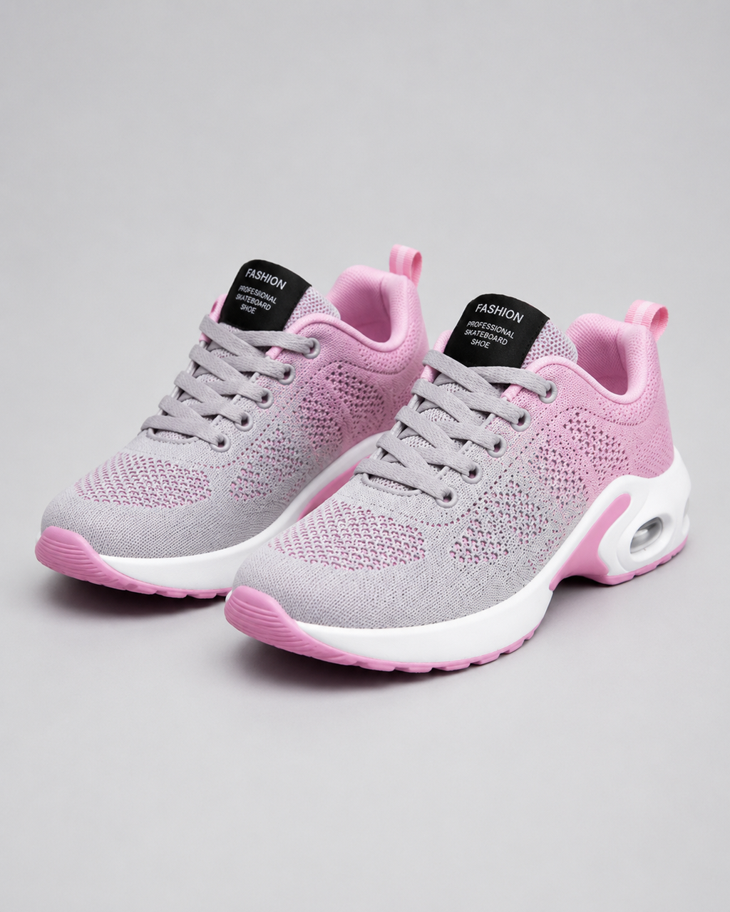 Damskie sneakersy sznurowane z ażurową cholewką i grubą podeszwą