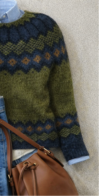 Damski sweter dzianinowy z geometrycznym wzorem w zieleni i granacie