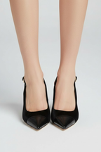 Női slingback cipő hegyes orral és állítható pánttal