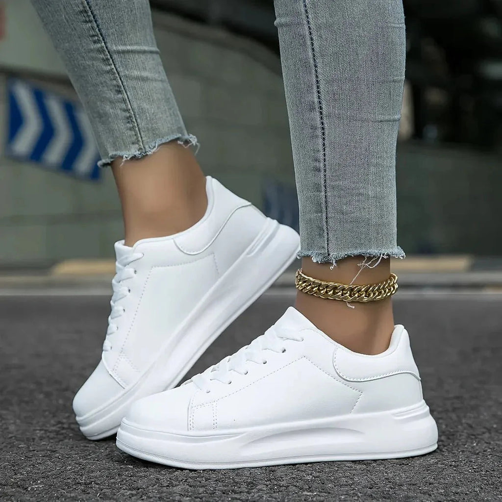 Damskie sneakersy sportowe sznurowane na grubej podeszwie
