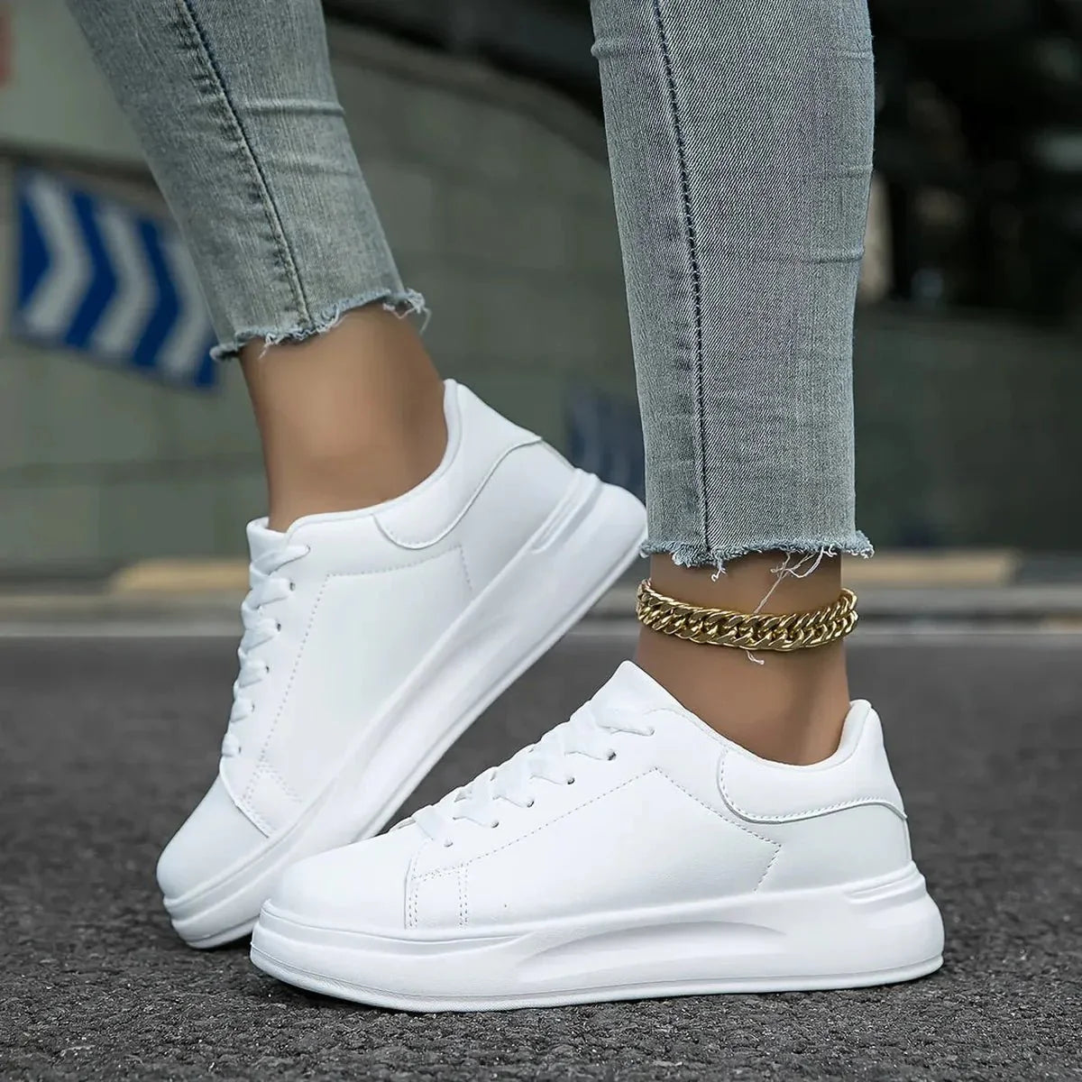 Damskie sneakersy sportowe sznurowane na grubej podeszwie