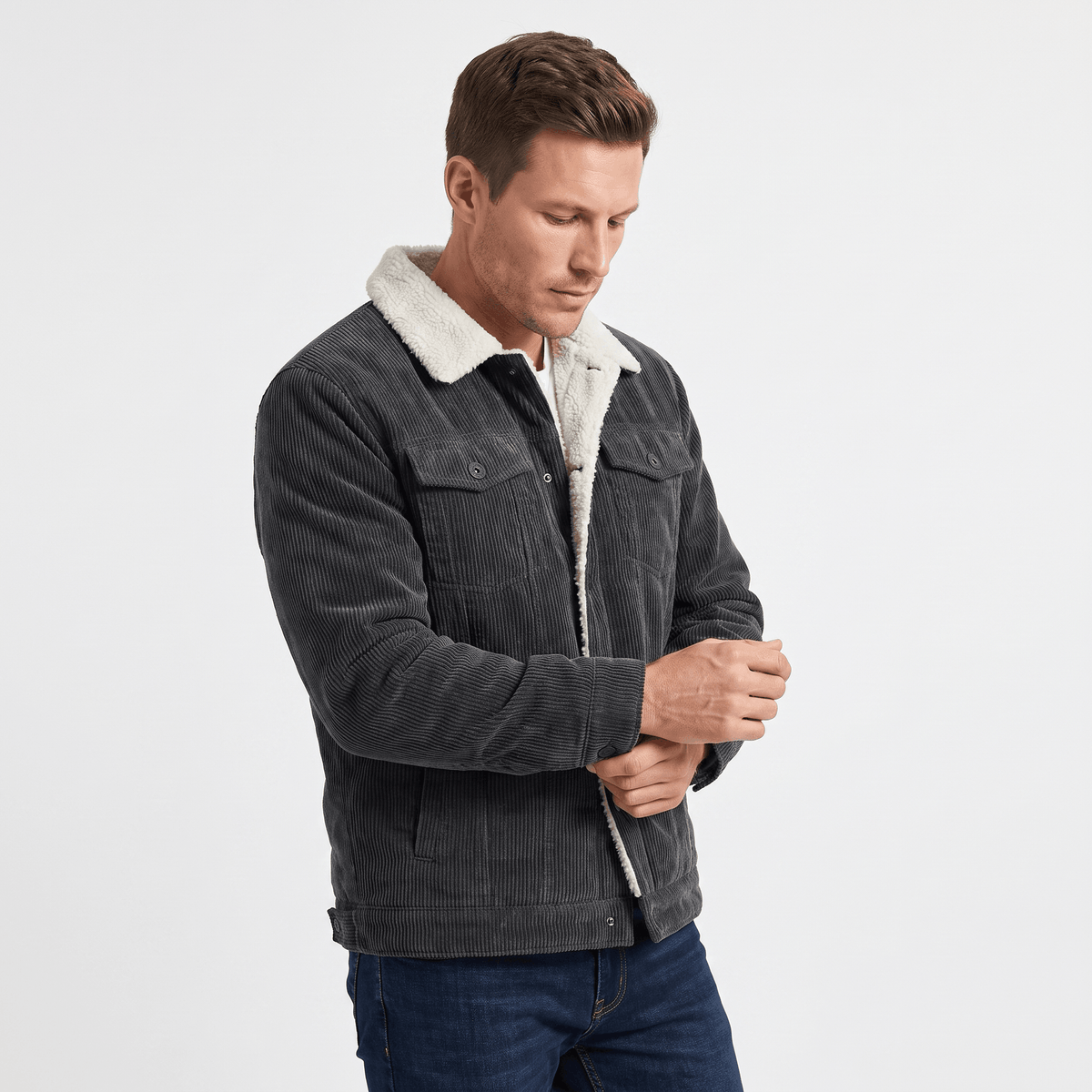 Men's Corduroy Jacket With Collar and Pockets