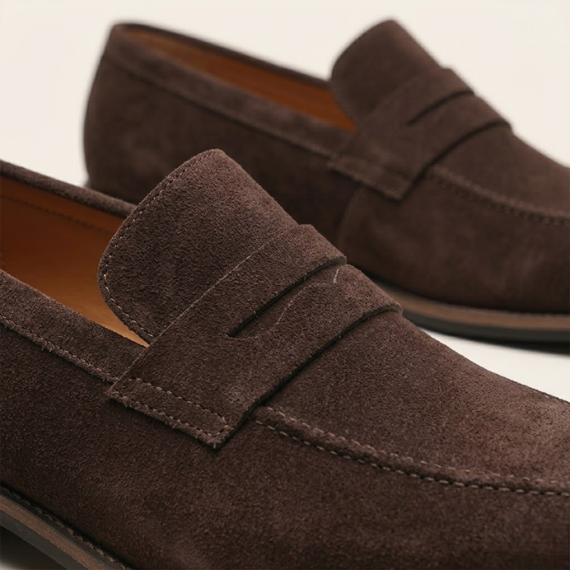 Pánské elegantní mokasíny bez tkaniček s ozdobným páskem