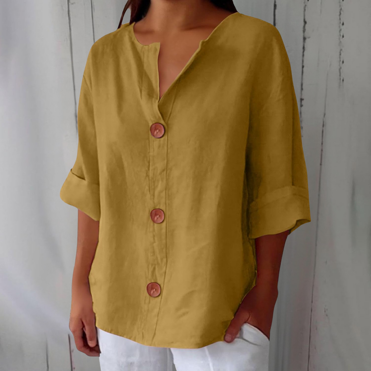 Dámská halenka oversize s výstřihem do V a vyhrnutým rukávem 3/4
