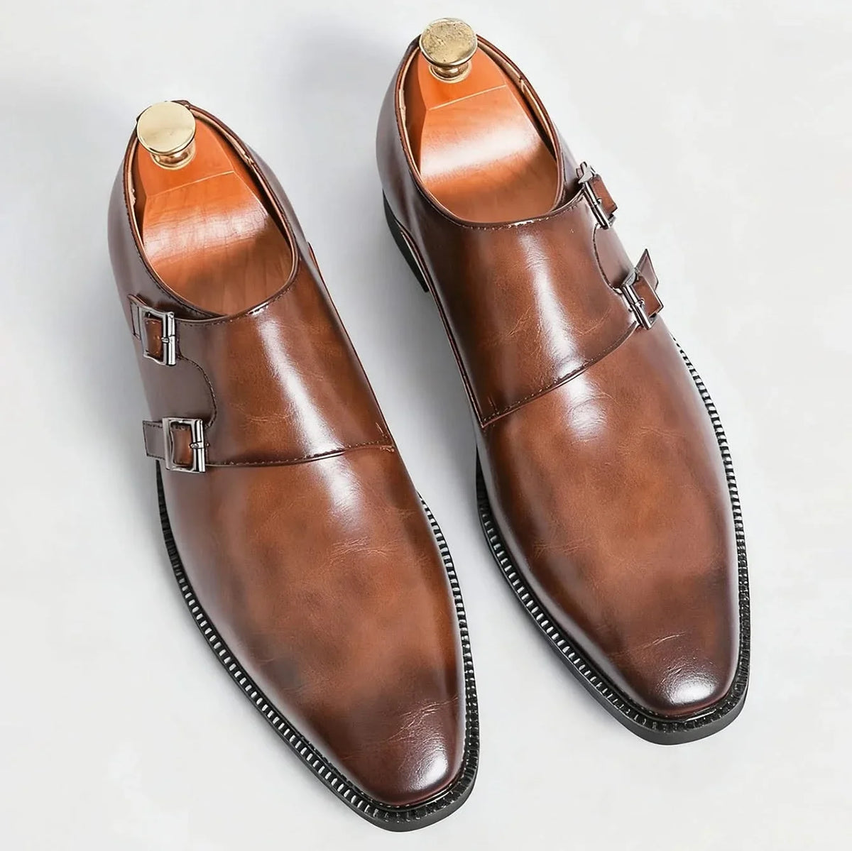 Męskie mokasyny monk strap z podwójną klamrą i migdałowym noskiem