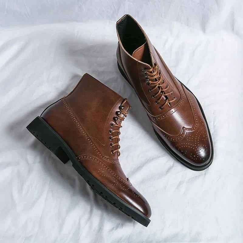 Męskie sznurowane buty za kostkę z perforowanym wzorem brogue