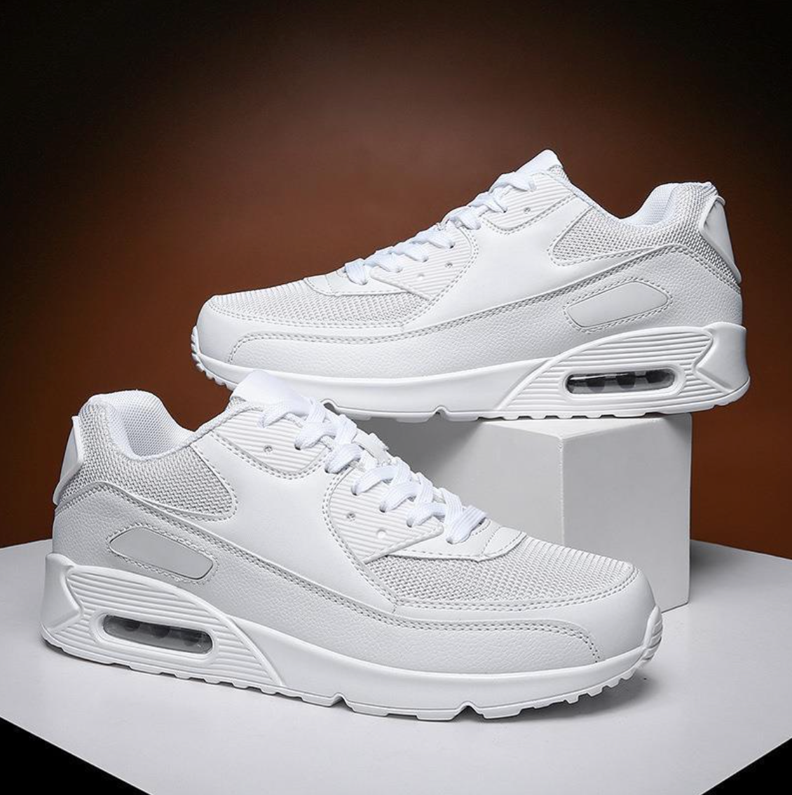Wielokolorowe sneakersy sznurowane z grubą profilowaną podeszwą