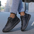 Női sportcipő fűzős záródással és tépőzáras pánttal