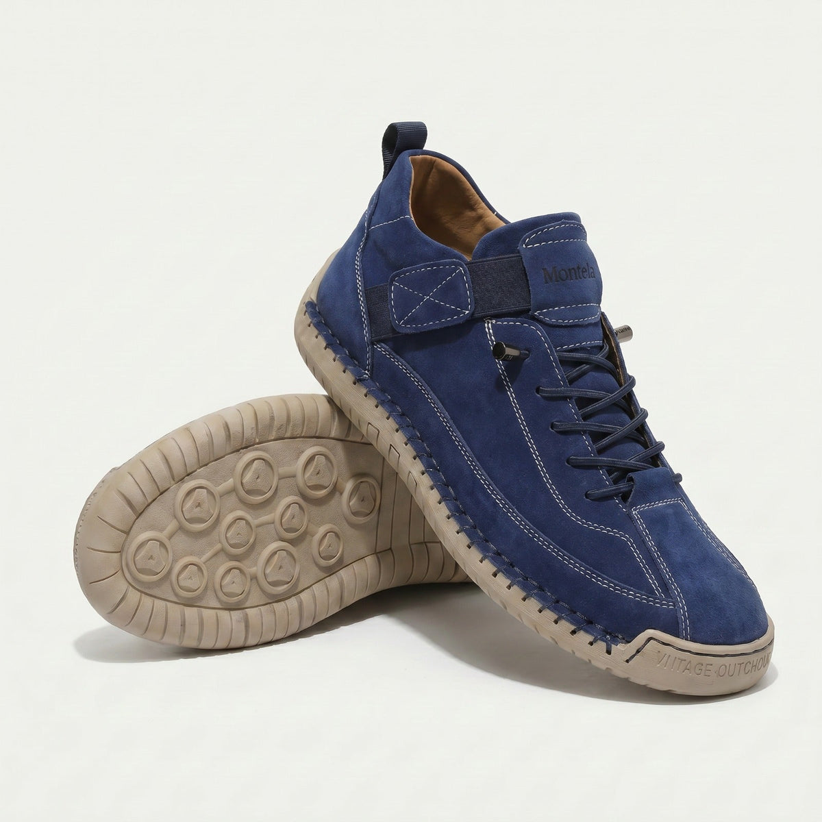 Wysokie sneakersy z wiązaniem, paskiem na rzep i żłobioną podeszwą