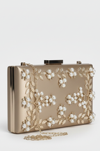 Női clutch virágos gyöngyhímzéssel és lánccal