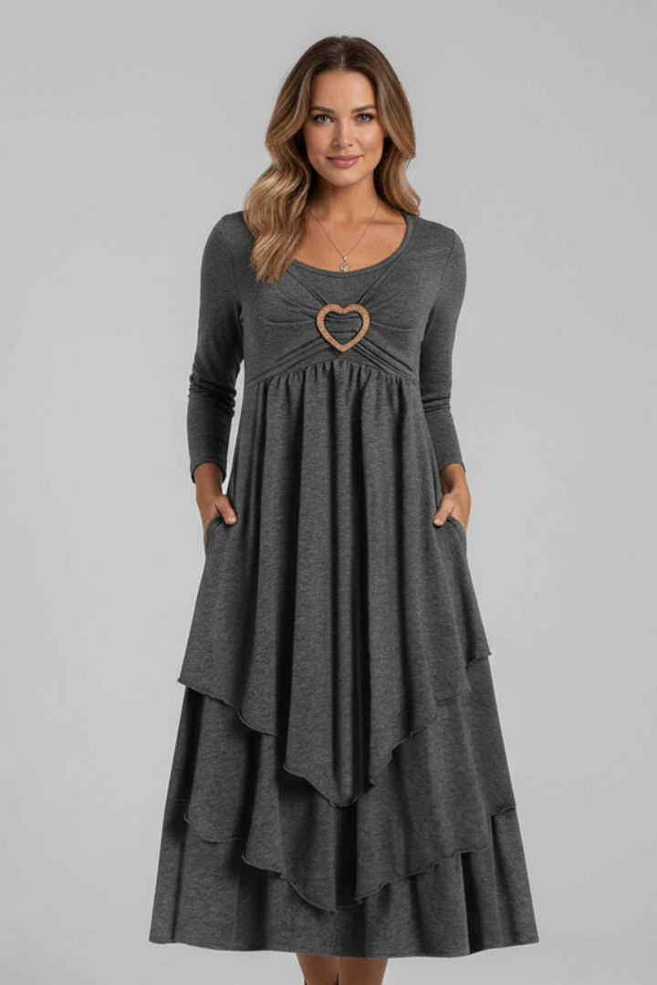 Damska Sukienka z Detalem w Kształcie Serca i Długimi Rękawami