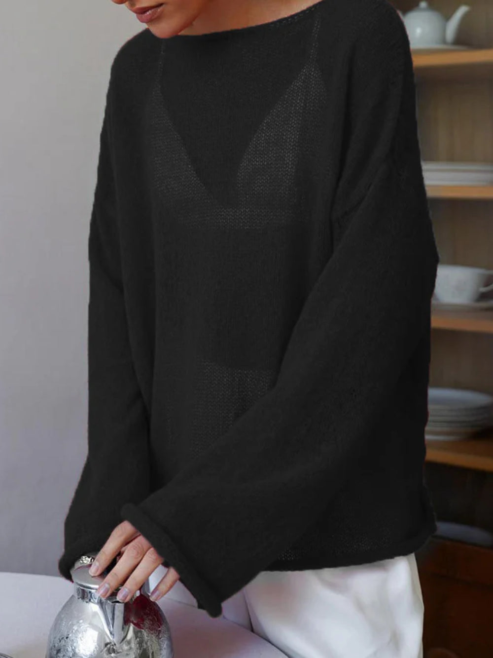 Damski sweter oversize z ażurowym splotem i szerokimi rękawami