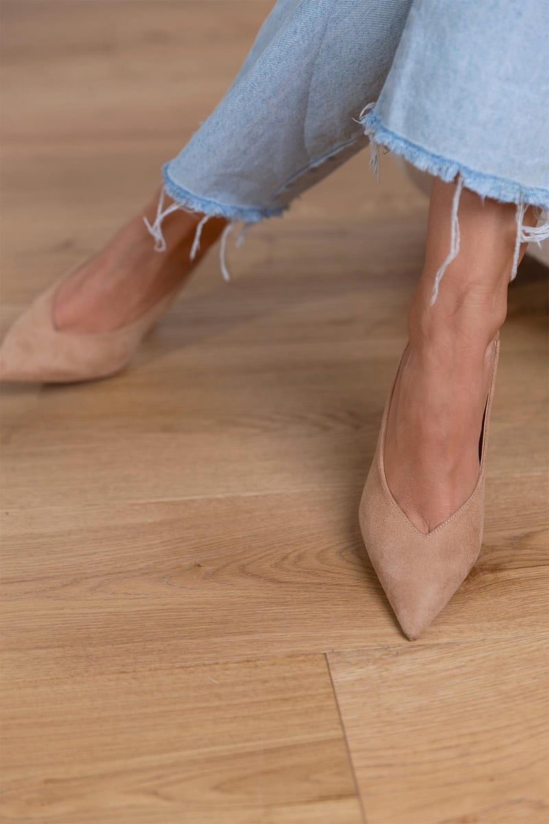 Dámské lodičky slingback, špičatá špička, na jehlovém podpatku