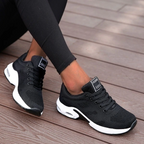Damskie sneakersy sportowe ze sznurowaniem i kontrastową podeszwą